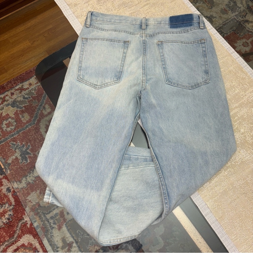 BDG Men's Light Wash Straight Jeans - Picture 6 of 8